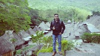 Mengunjungi kampung megalitikum Bena