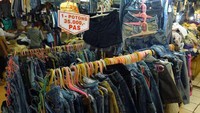 Celana pendek jins (Sastri/ detikTravel)