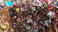 Gembok Cinta Di Namsan Seoul Tower
