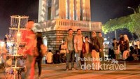 Jam Gadang saat malam hari. Icon Bukittinggi.