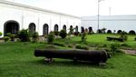 5 Alasan Memakai Jasa Pemandu Wisata di Fort Marlborough