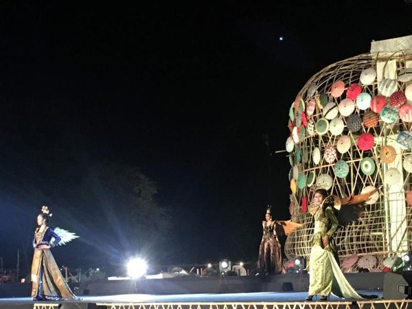 Festival Payung di Candi Borobudur(dtraveler Hanan Azka)