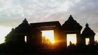 Sunset di Candi Ratu Boko yang cantik (ACI)