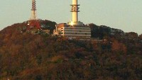 N Seoul Tower dari kejauhan (seoulcitydailyphoto.blogspot.com)