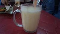 Coconut shake Klebang, bisa ditambah topping es krim