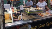 Salah satu stand makanan di Jonker Night Market
