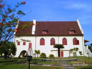 6 Jam Keliling Kota Makassar, Bisa!