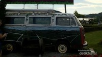 Jangan lewatkan untuk berfoto di Silverlake. Ini merupakan salah satu tempat favorit para traveler untuk mengabadaikan momen mereka berlibur di Thailand.