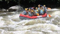 Arung jeram di Sungai Alas, Aceh (Harris Maulana/ACI)