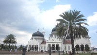 MASJID RAYA BAITURRAHMAN ACEH.jpg