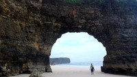 Gerbang Nirwana Pantai Bwanna