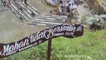 Ada Kata-kata Lucu di Tebing Breksi