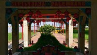 Makam (dok. Adrian Fajriansyah/dtraveller)