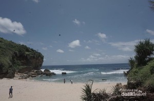 Ada Loh Pantai Ngeden di Yogyakarta