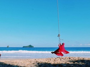 Ada Pantai Seindah Ini di Malang