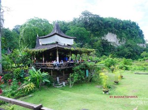 Ada Tempat Ngopi Asyik di Kaki Ngarai Sianok