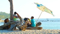 Menikmati Sore di Tanjung Lesung