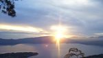 Aiihh.. Cantiknya Matahari Pagi di Pulau Samosir