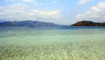 Air Laut di Pantai Klara Lampung, Jernih Banget!