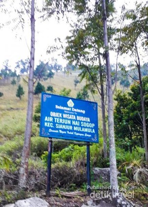 Air Terjun Cantik dari Samosir