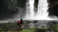 Sejuknya air Curug Bngkawah