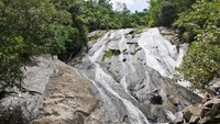 Suasana Air Terjun Bayang Sani tingkat satu