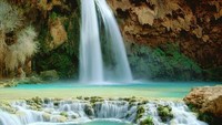 Segarnya air terjun (nature.desktopnexus.com)