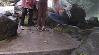 Saya, keluarga, dan air terjun Janji