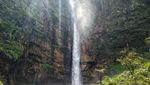 Air Terjun Kapas Biru di Lumajang, Cantik!