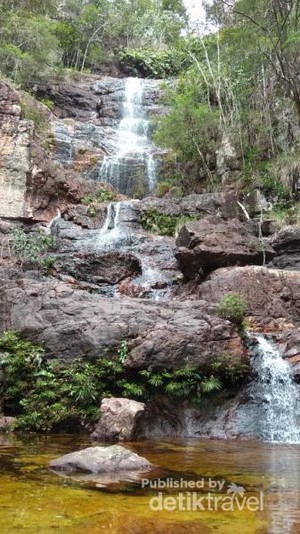 Air Terjun Manjang Merah, Surga Tersembunyi di Pulau Bangka