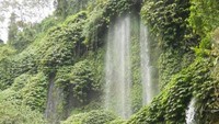 Bagian lain dimana pengunjung bisa menikmati suasana air terjun.