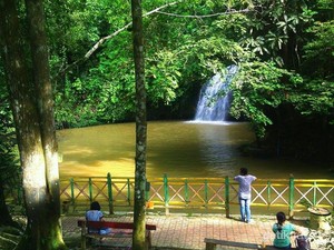 Air Terjun Tanah Merah, Wisata Alam Menawan di Samarinda