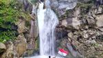 Air Terjun Tersembunyi di Lombok
