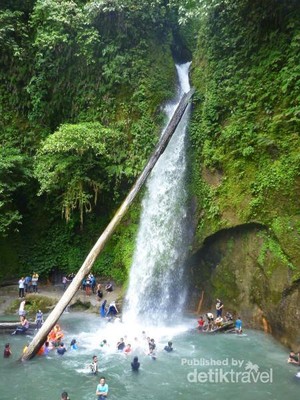 Air Terjun Tongkat dan Kolam Abadi di Binjai