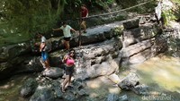 Siapkan stamina yang fit untuk treking turun dan naik