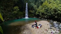 foto area air terjun dari depan