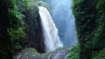 Ajaib! Ada Air Terjun Hangat di Jawa Timur