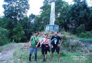 Ajaib! Danau Sebening Kaca di Kaki Gunung Kerinci