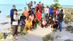 Ajaib! Wisatawan Bisa Terapung di Air Pantai Tureloto, Nias