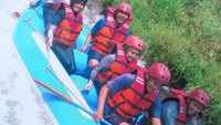 rafting di sungai palayangan
