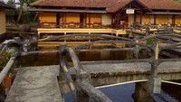 Pemandian VIP (sumber:plus-minus-traveler.blogspot.com)
