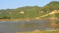Perahu-perahu Yang Sedang Menuju Lepas Pantai Pancer Door
