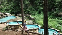 Kolam Buatan Wana Wisata Kampoeng Ciherang
