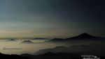 Akhir Pekan di Tangkuban Perahu, Lihatlah Kabut yang Romantis