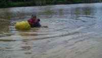 Menyeberang muara