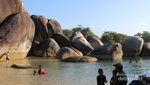 Akhir Pekan Ini ke Pantai Laskar Pelangi Yuk