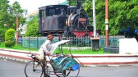 Becak dan Stasiun