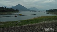 Cantiknya panorama Waduk Jatiluhur
