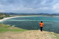 Menghabiskan Liburan Akhir Pekan Di Pantai Tanjung Aan