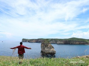 Akhir Pekan Seru di Taman Wisata Alam Gunung Tunak